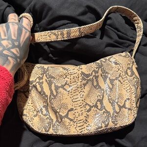 Stone Mountain Accessories Tan and Black Snake Print Shoulder Leather Bag